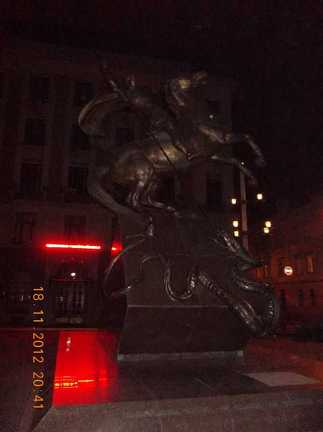 Памятник Данилу.